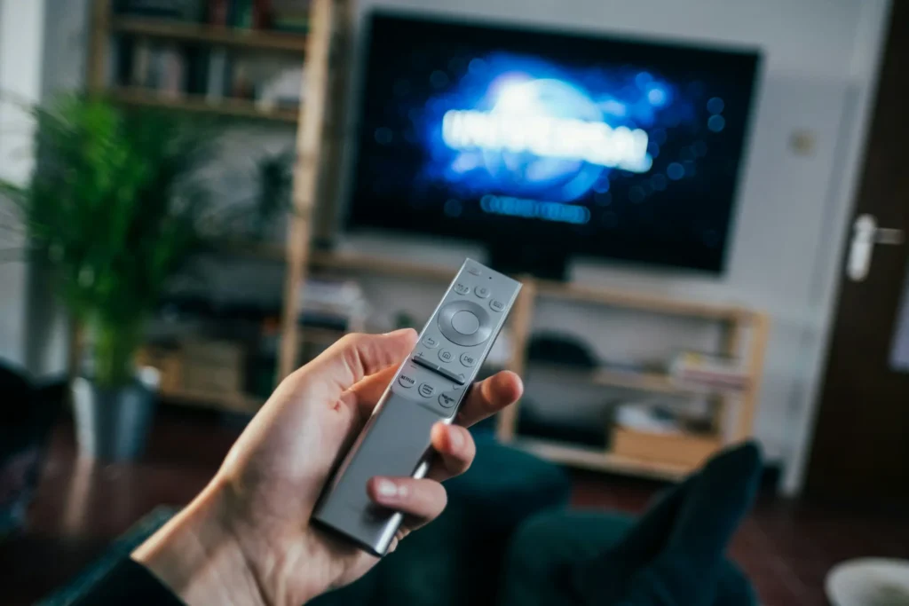 Samsung Remote Only Turns TV On and Off? 5 Quick Fixes